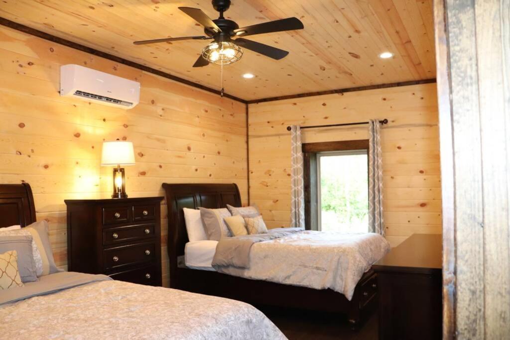 Chalet Village- Amazing Mountain Views - Piney Butt Place Gatlinburg Esterno foto