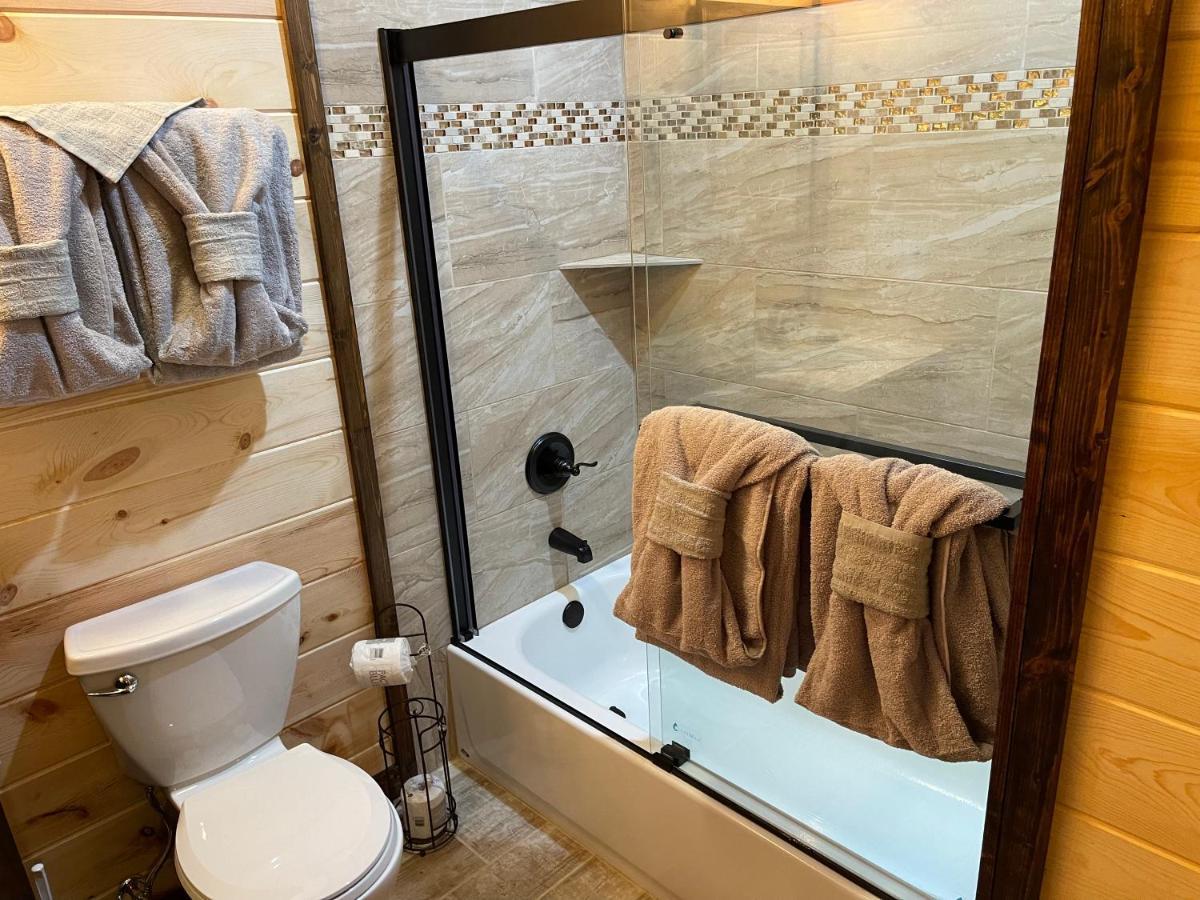 Chalet Village- Amazing Mountain Views - Piney Butt Place Gatlinburg Esterno foto